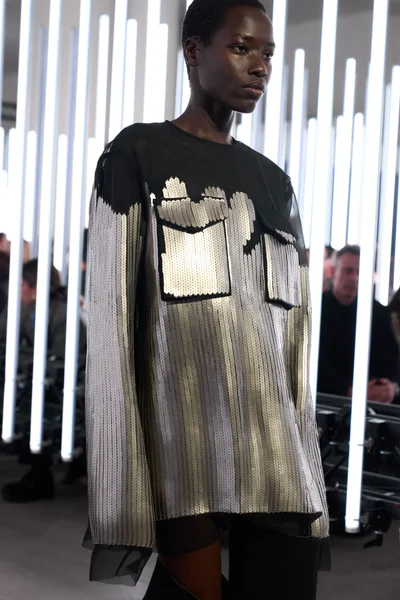 Look 54